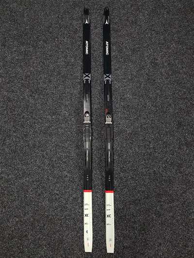 Bazárové bežecké lyže Atomic Savor XC + NNN viazanie Atomic