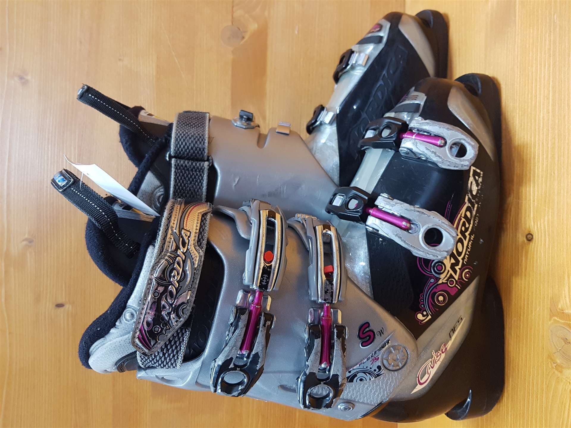 Použité lyžiarky NORDICA Cruise NFS