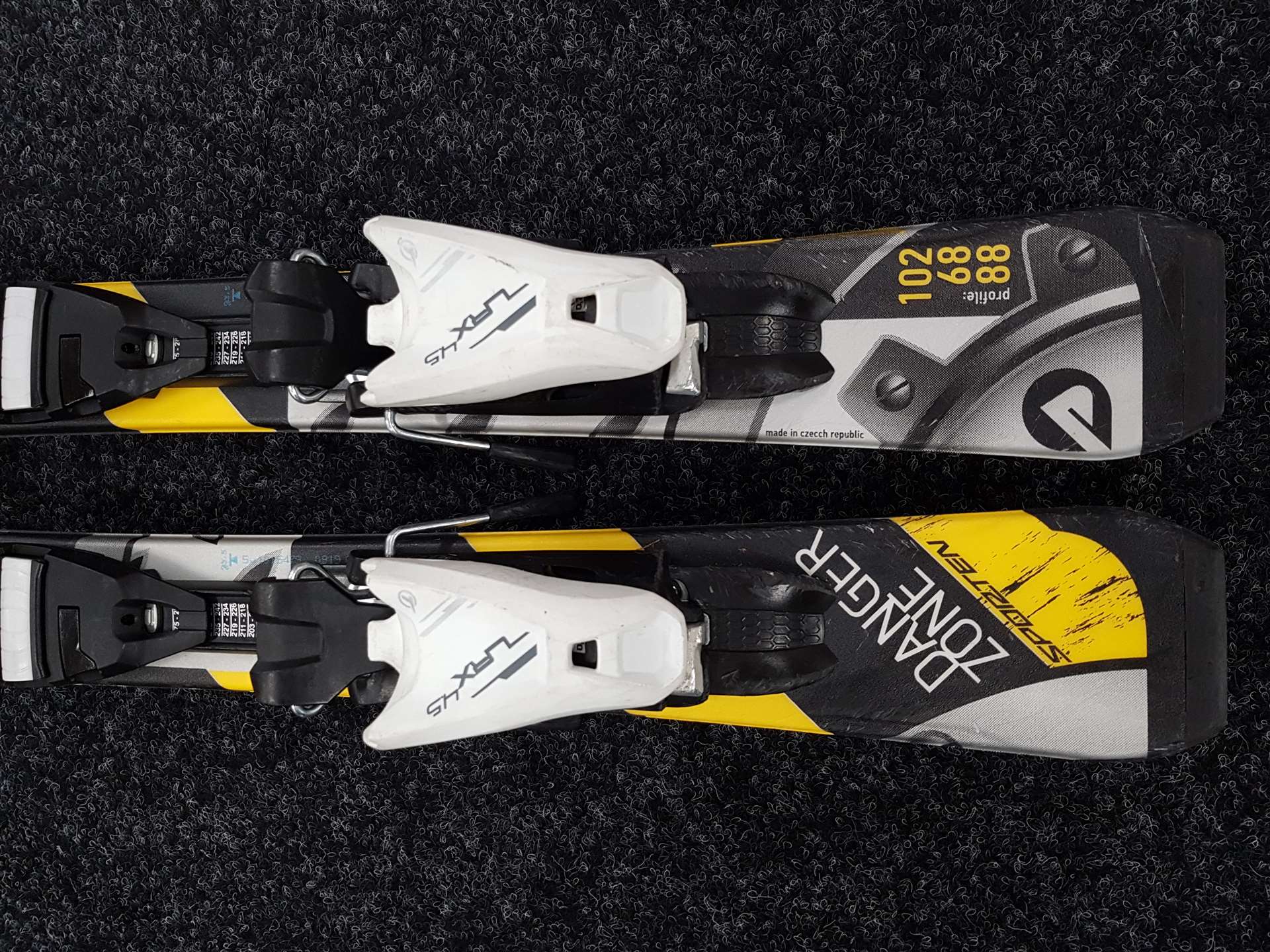 Použité lyže SPORTEN Danger Zone +  viazanie Tyrolia LRX 4.5
