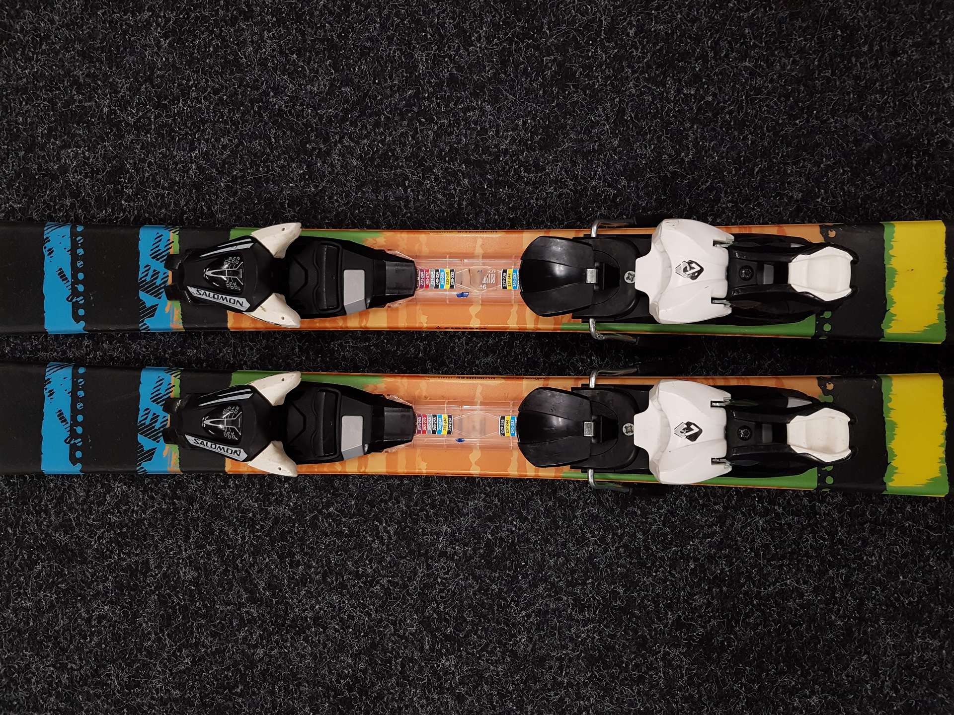 Použité detské freestyle lyže FIREFLY Rocket + viazanie Salomon L7