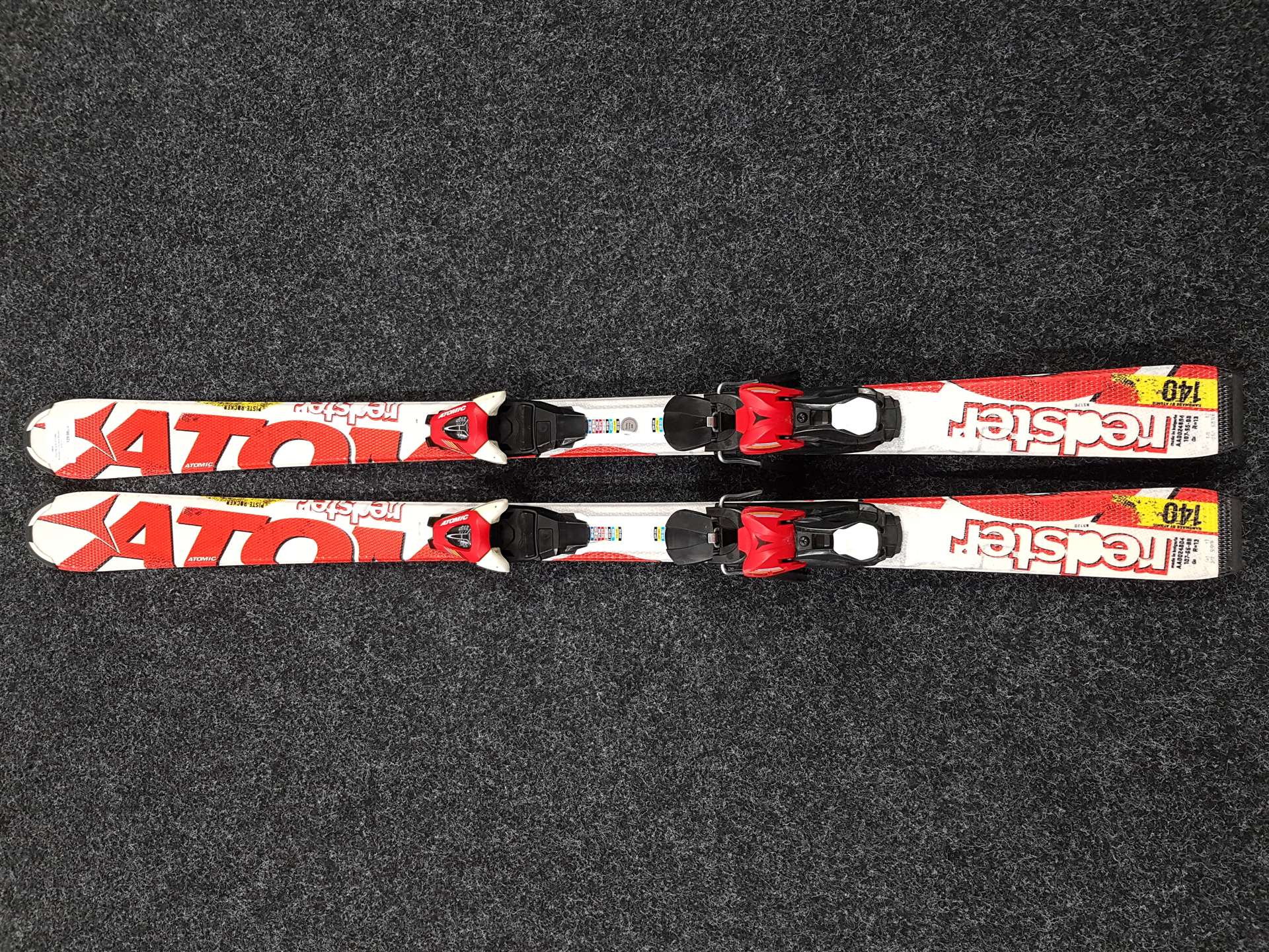 Použité lyže ATOMIC Redster + viazanie Atomic XTE 7