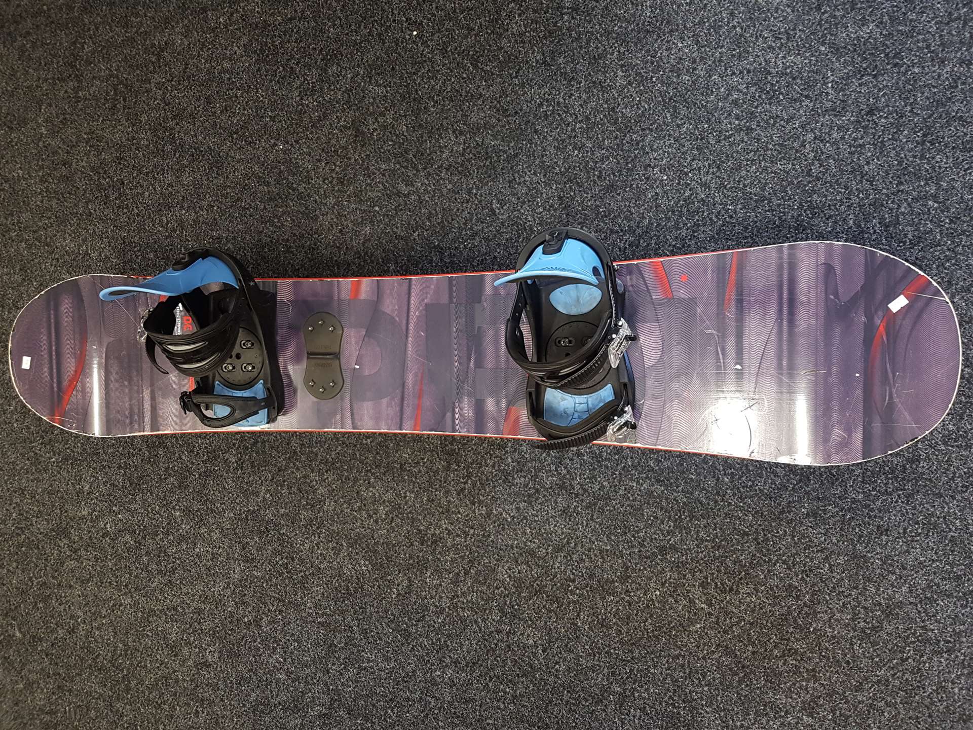 Gebrauchtes DC Focus Snowboard + Fz Bindungen Größe L