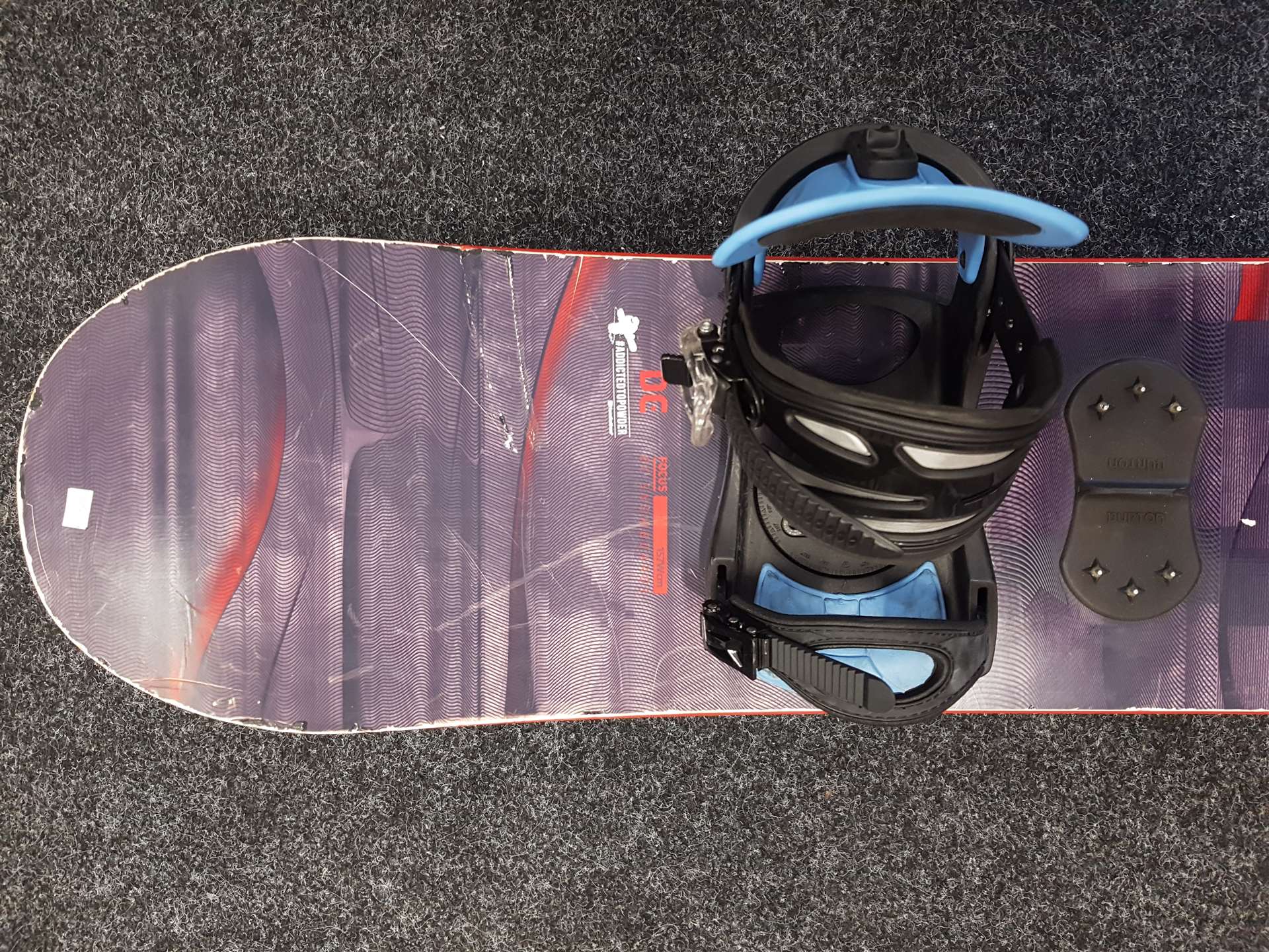 Použitý snowboard DC Focus + vázání Fz velikost L