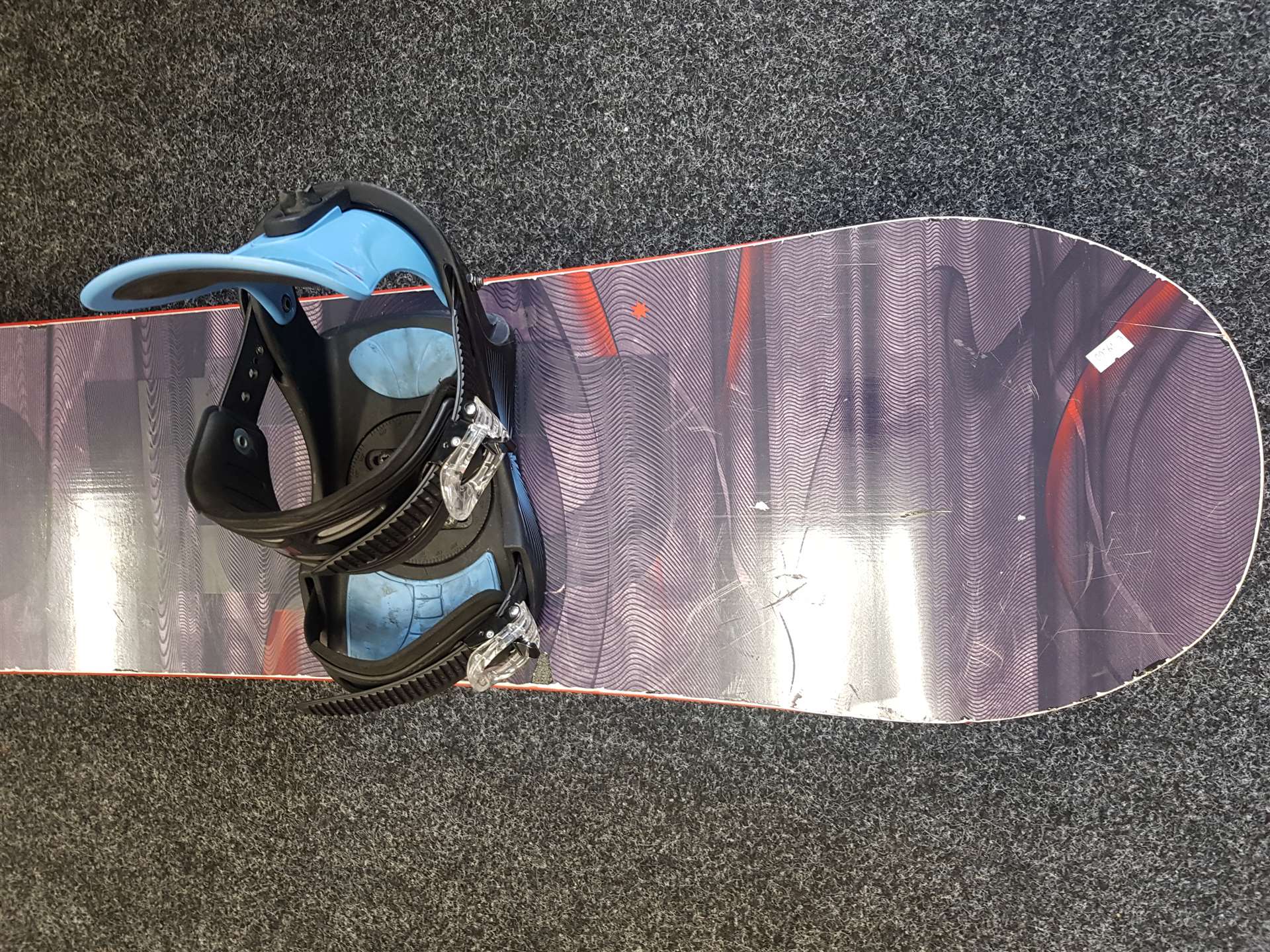 Gebrauchtes DC Focus Snowboard + Fz Bindungen Größe L