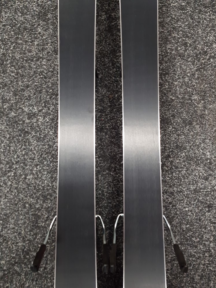 Použité lyže Rossignol Hero Limited C12