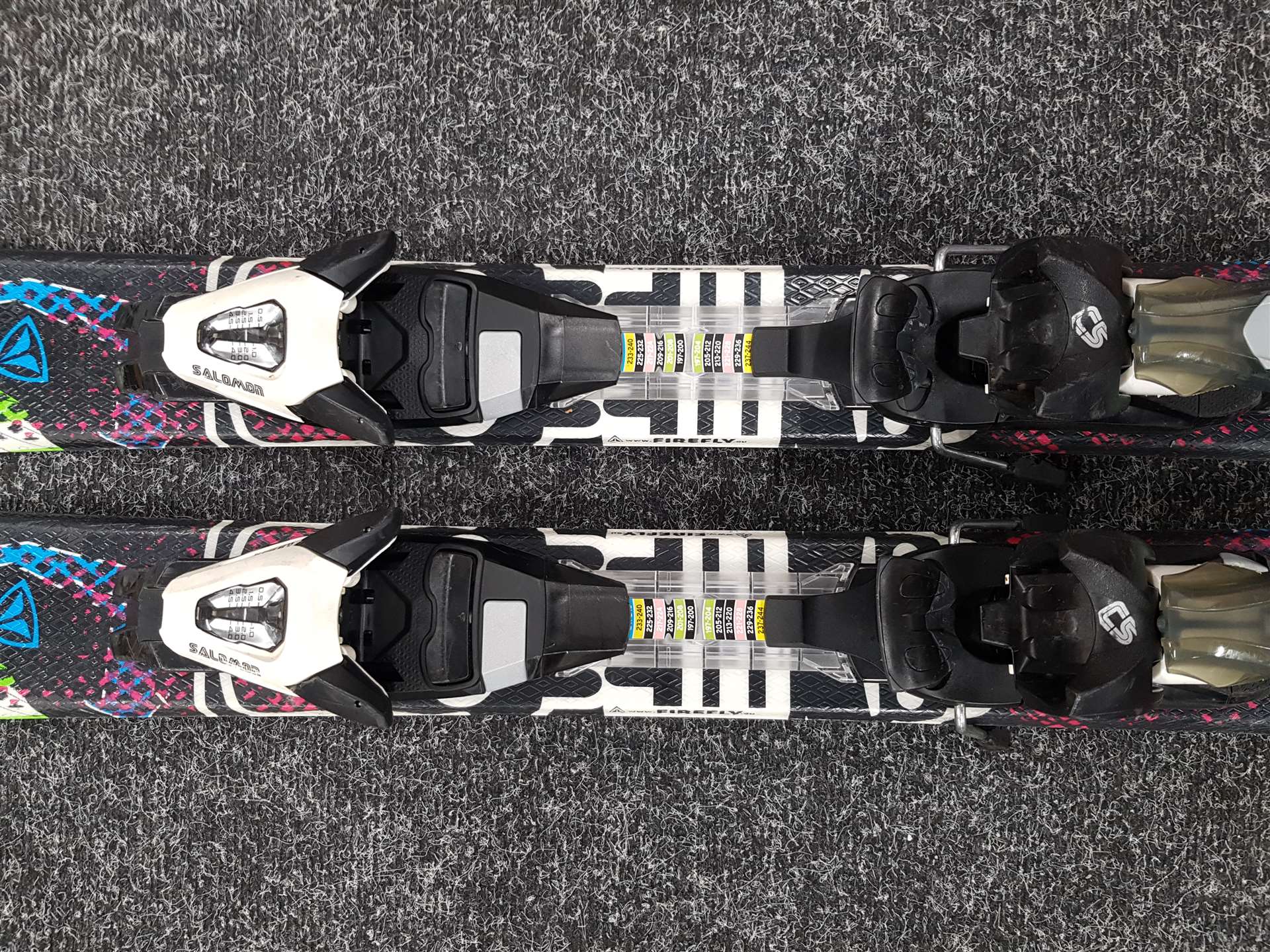 Použité lyže  freestyle FIREFLY Rocket