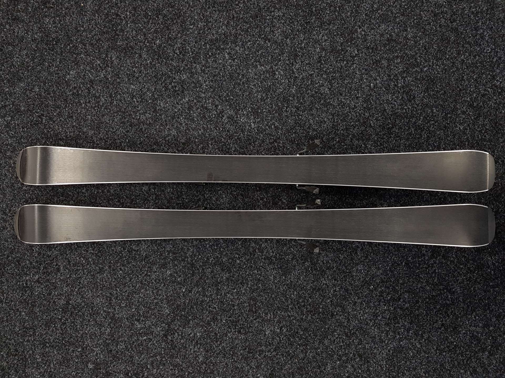 Použité lyže HEAD Team Race  + viazanie Salomon C 9.0