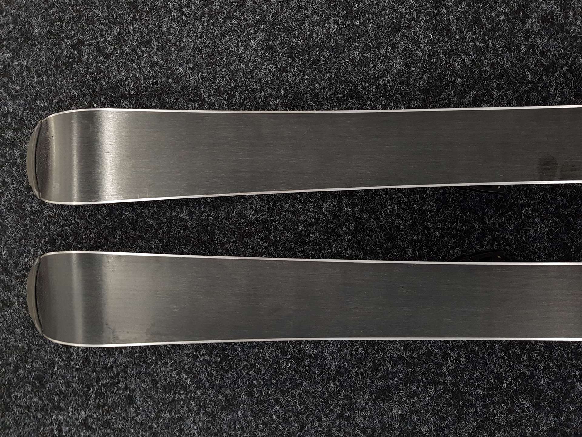 Použité lyže HEAD Team Race  + viazanie Salomon C 9.0