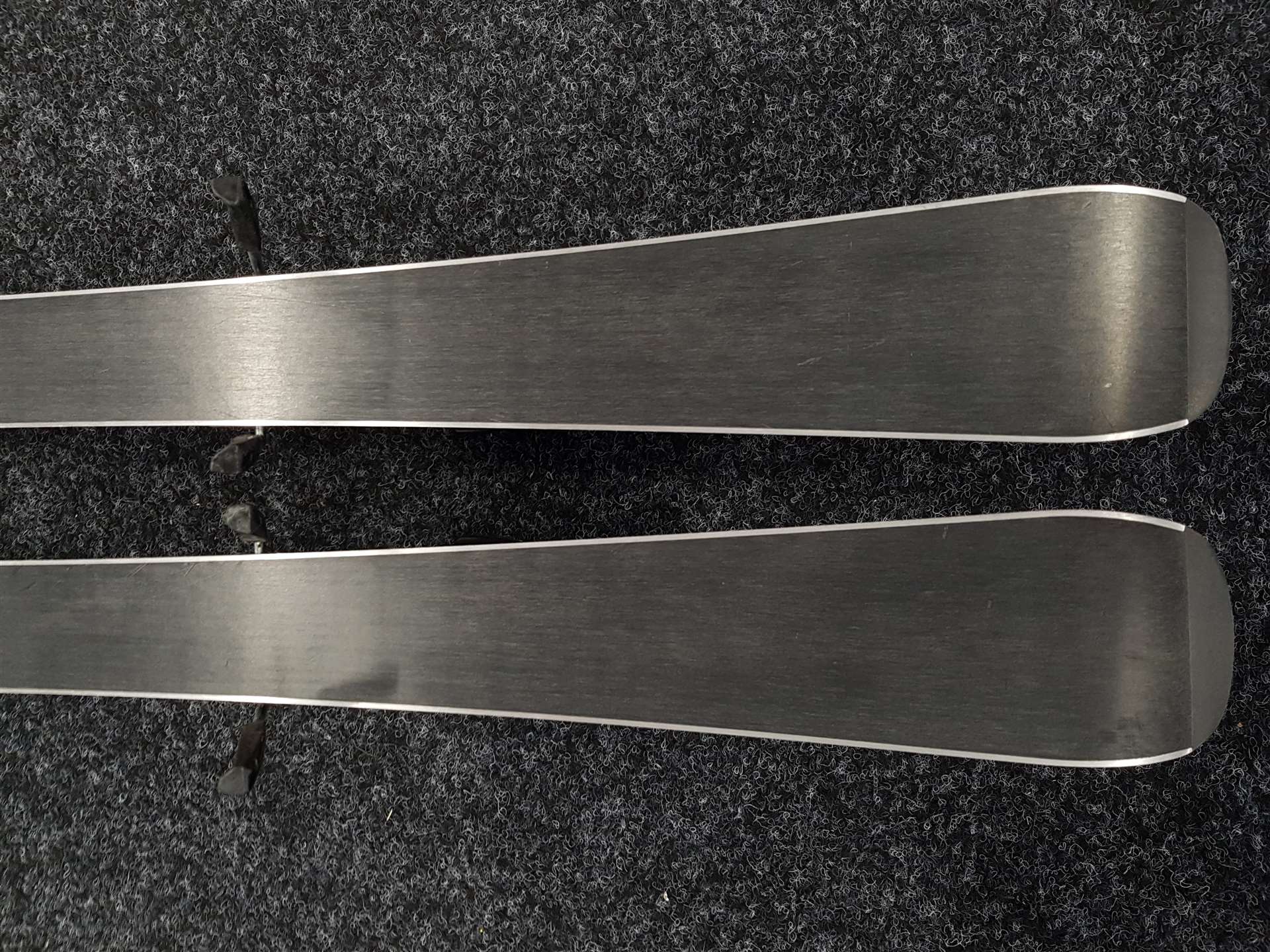 Použité lyže HEAD Team Race  + viazanie Salomon C 9.0