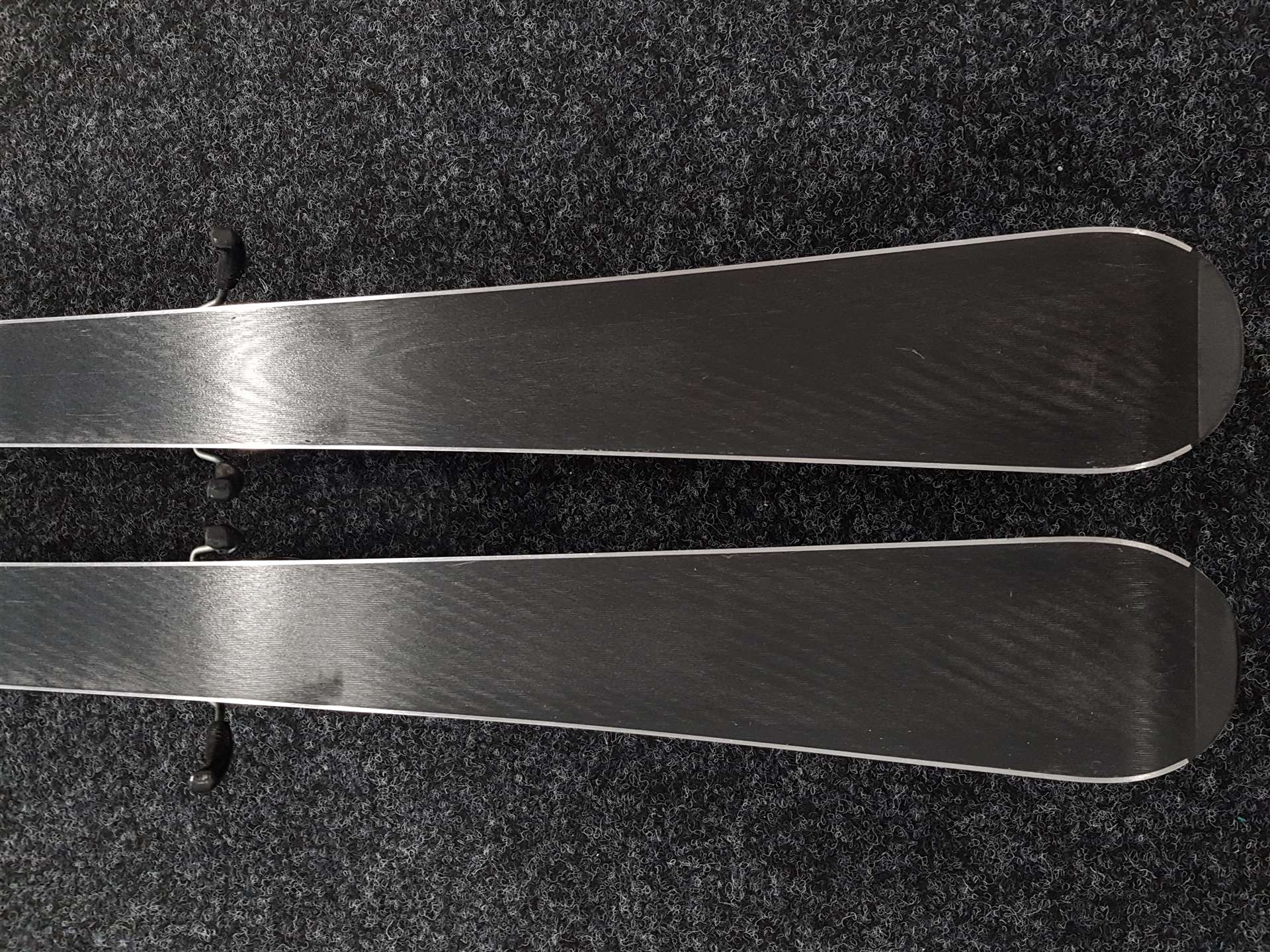 Použité lyže HEAD Super Shape + viazanie Tyrolia SLR 7.5