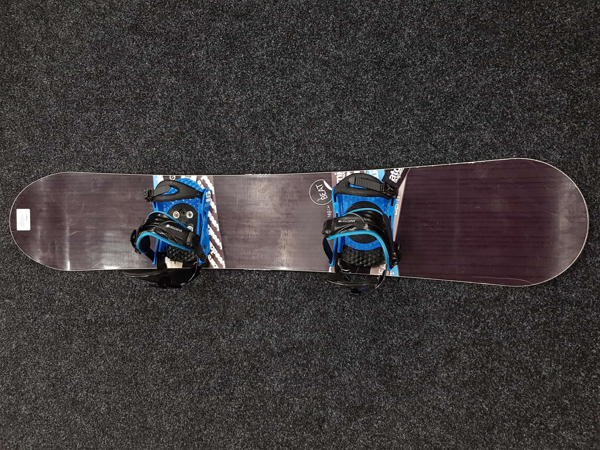 Použitý snowboard ATOMIC Beat + viazanie Burton veľkosť S