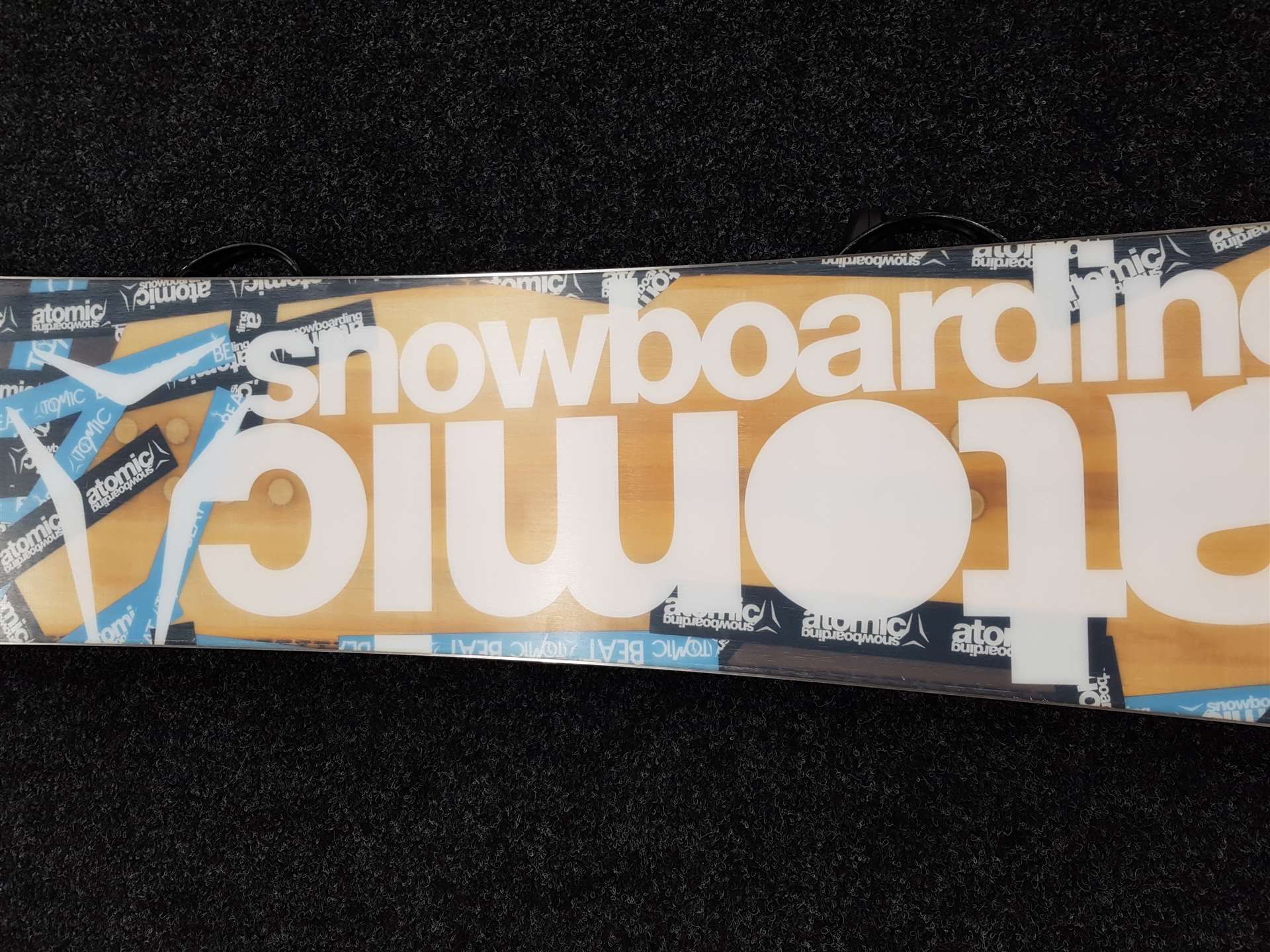Použitý snowboard ATOMIC Beat + viazanie Burton veľkosť S