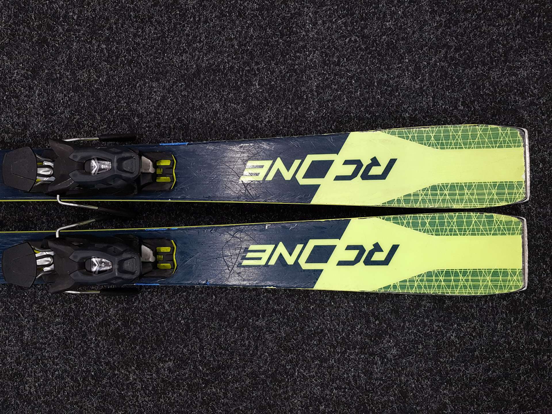 Použité lyže FISCHER RC One 78 GT + viazanie Fischer RSW 10