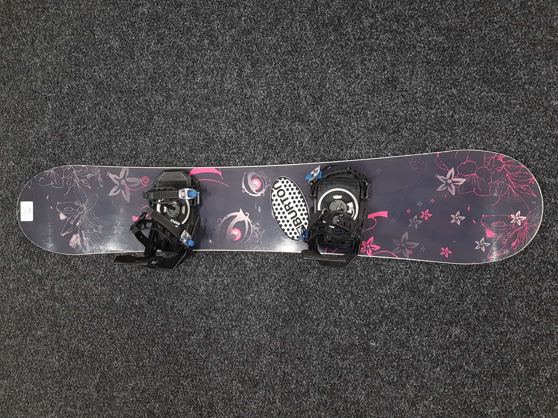 Použitý snowboard TRANS + viazanie  Rossignol veľkosť S/M