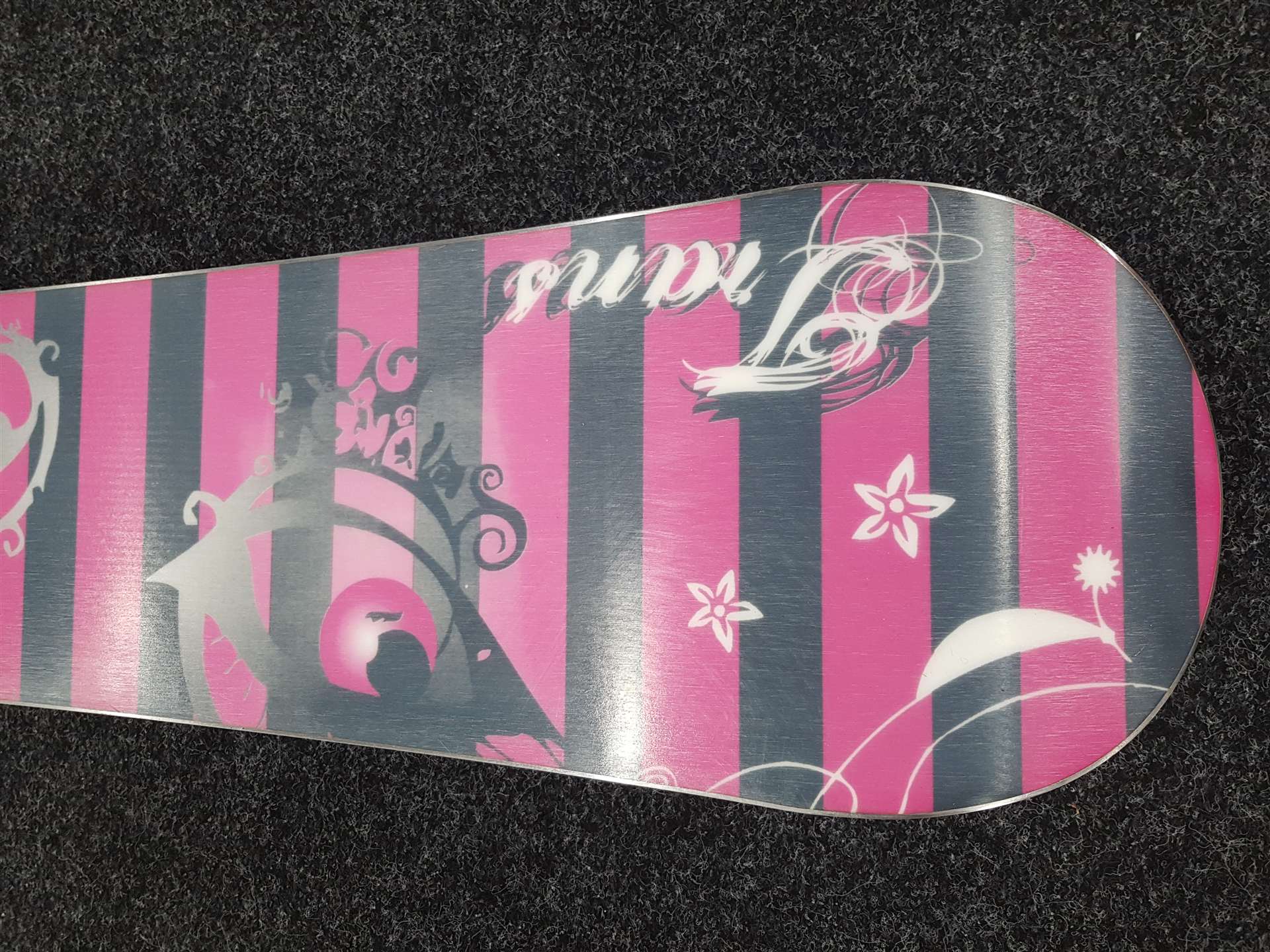 Použitý snowboard TRANS + viazanie  Rossignol veľkosť S/M