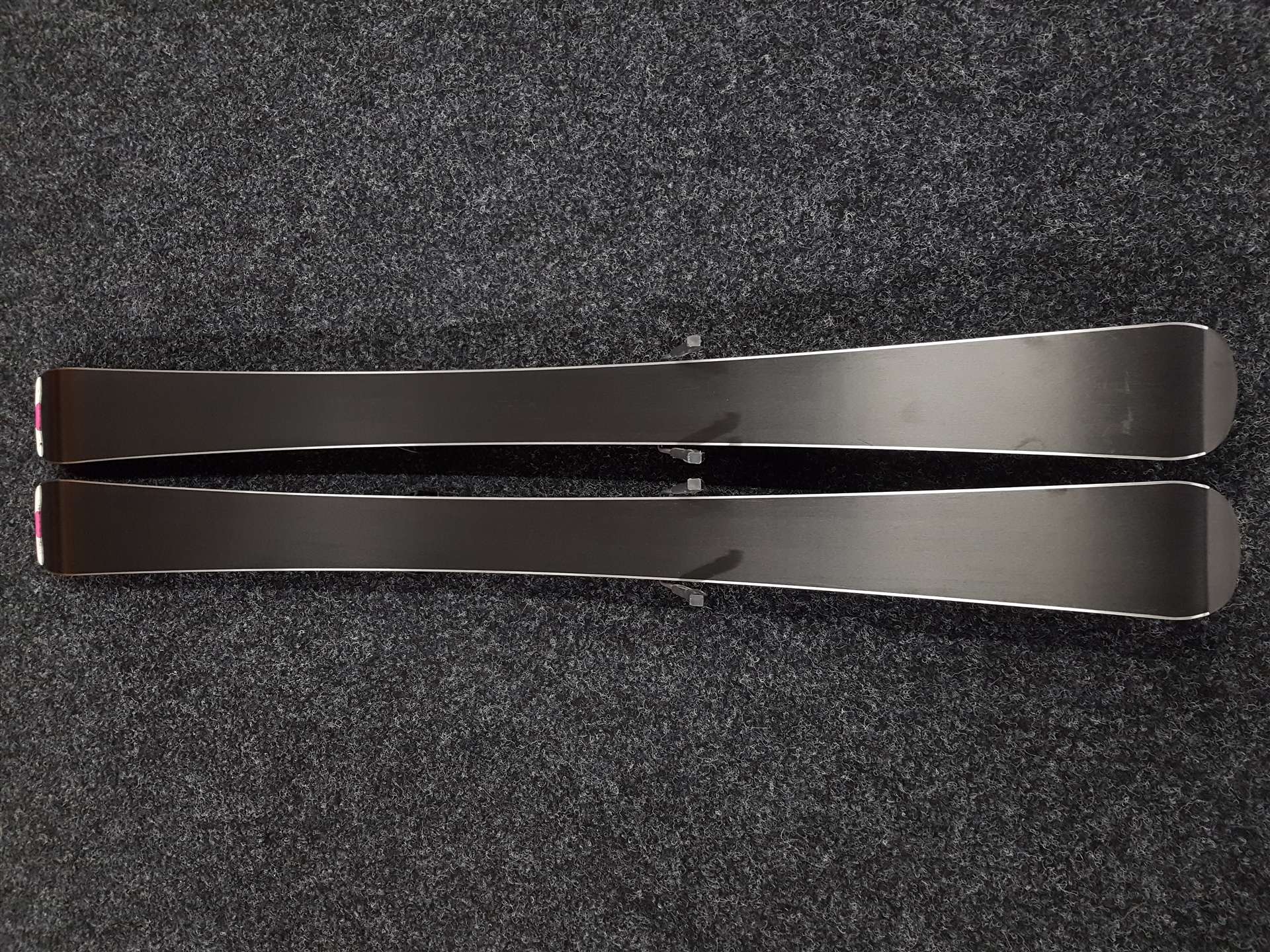 Použité lyže TECNOPRO Sweety  + viazanie Tecnopro TC 4,5