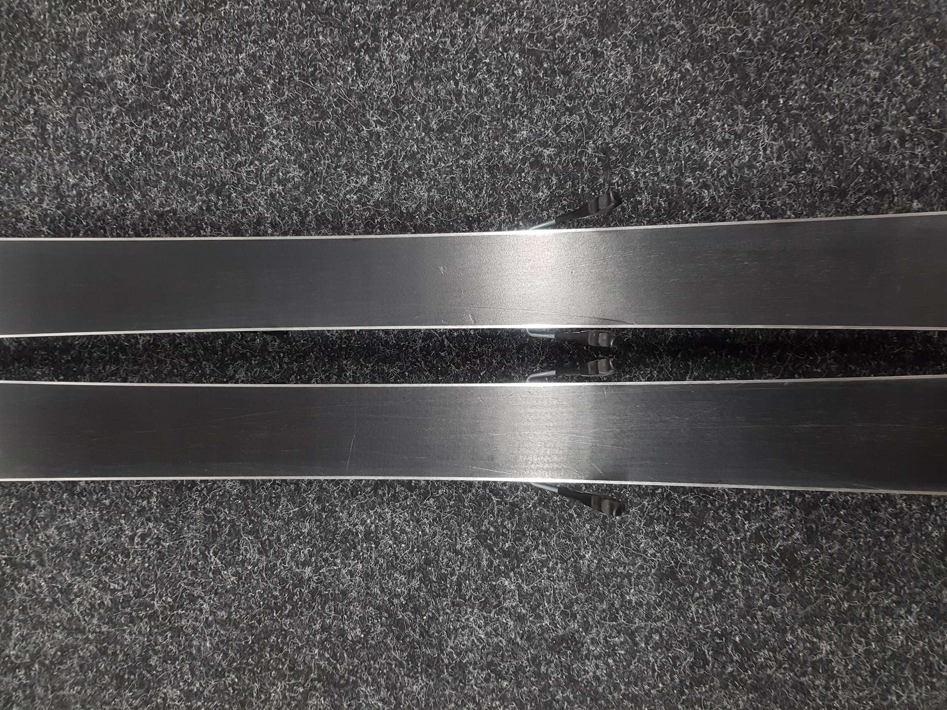Použité lyže VOLKL Racetiger GS 13 + viazanie Marker 4,5