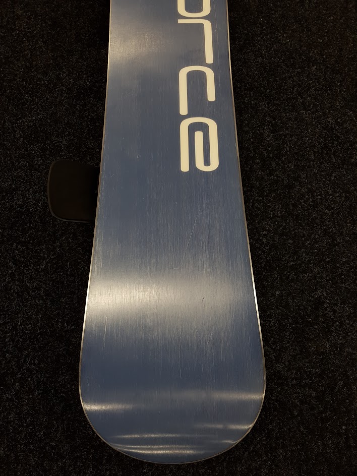 Použitý snowboard G - FORCE + viazanie SP veľkosť XS