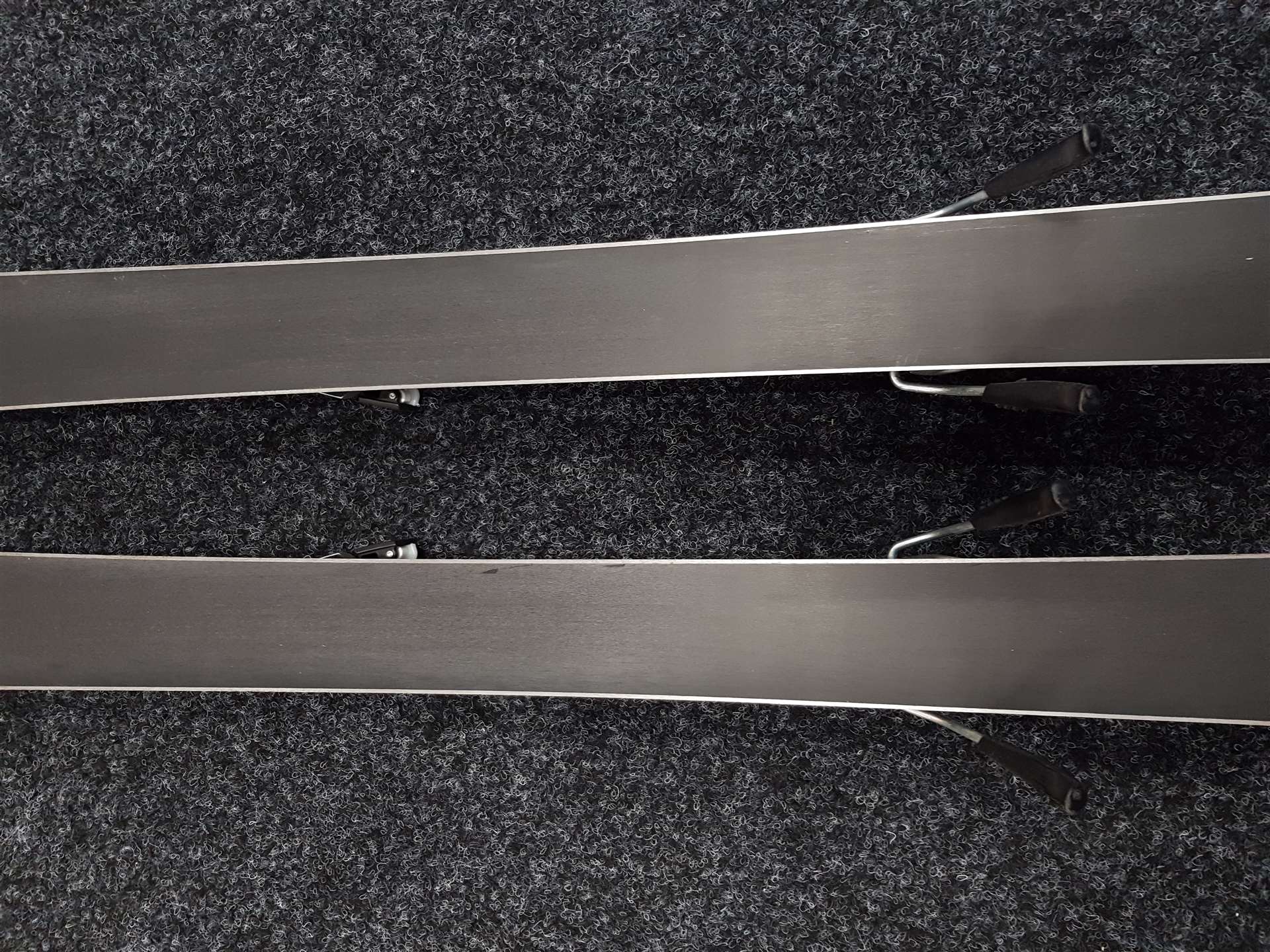 Použité lyže ELAN Formula  + viazanie Elan EL 7.5