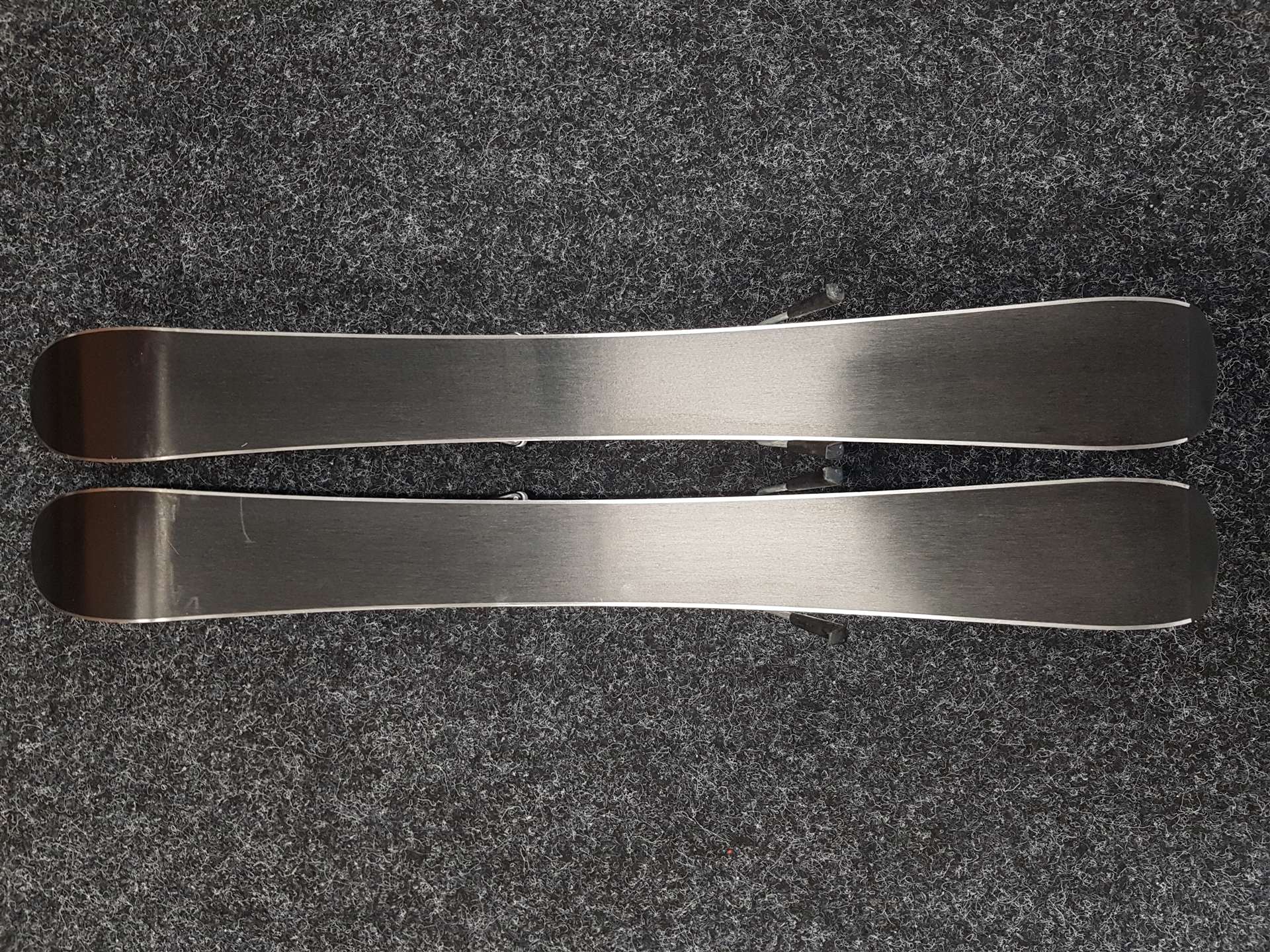 Použité detské lyže HEAD MYA No.1 + viazanie Head SL45