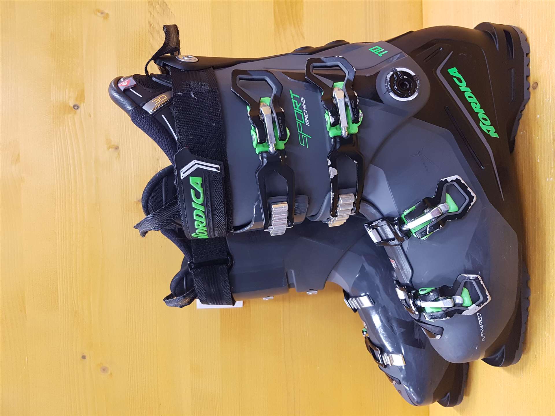 Použité lyžiarky Nordica Sport Machine 110