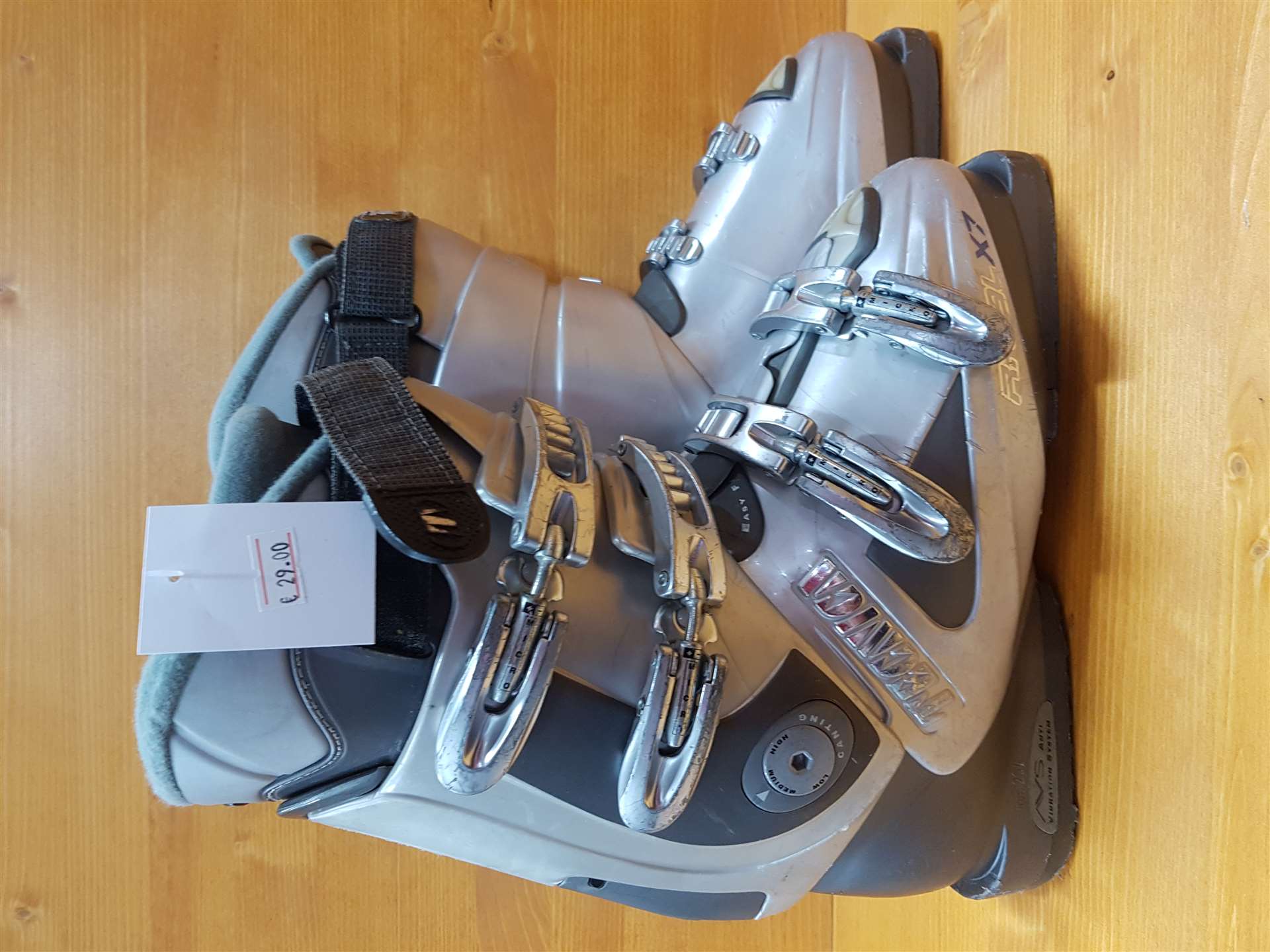 Použité lyžiarky TECNICA Rival X7