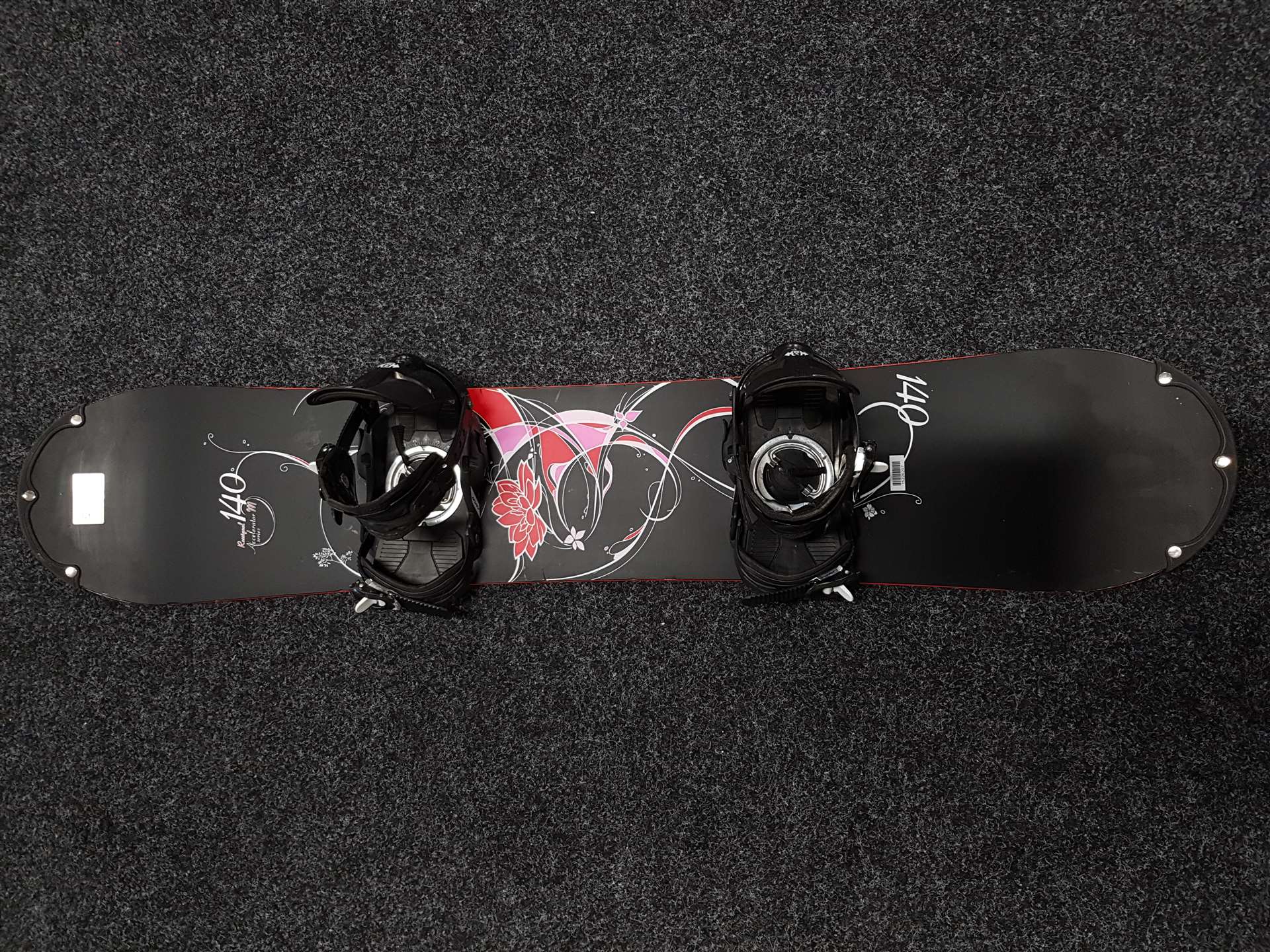 Použitý snowboard Rossignol Accelerator + viazanie Rossignol veľkost S/M