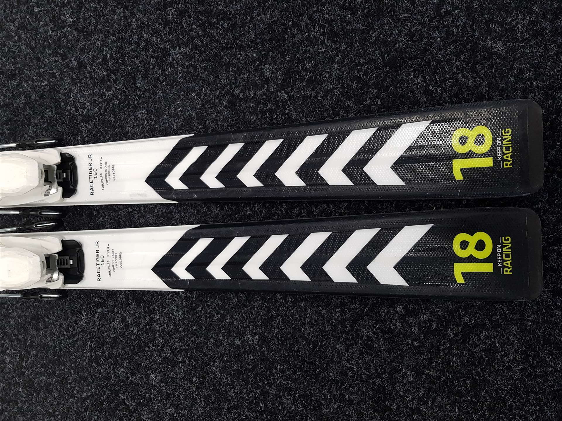 Použité lyže VOLKL Race Tiger + viazanie Marker 7.0