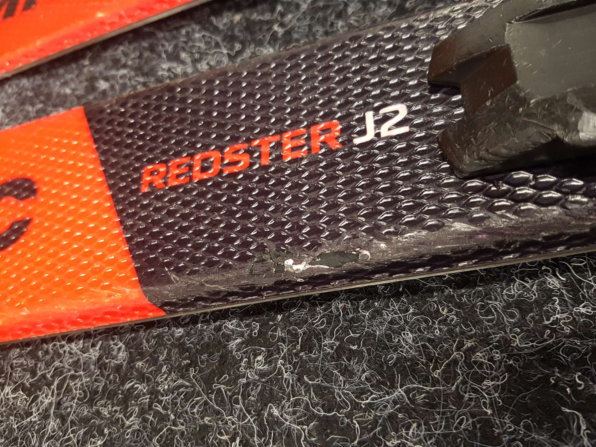 Použité detské lyže ATOMIC Redster J2 + viazanie Atomic C5 4.5
