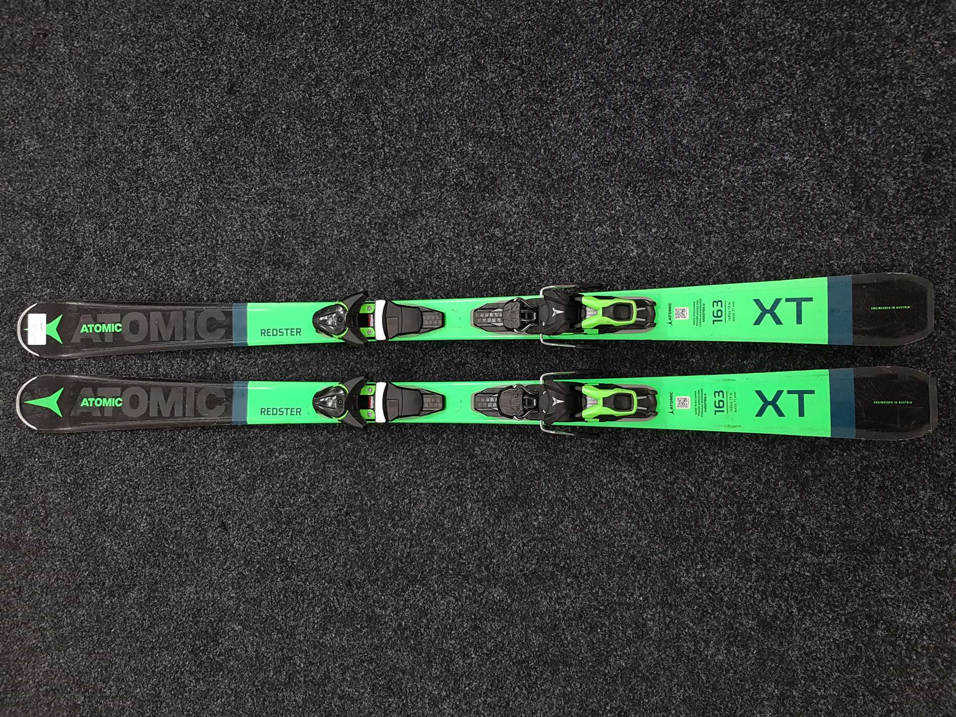 Použité lyže ATOMIC Redster + viazanie Atomic FT 10