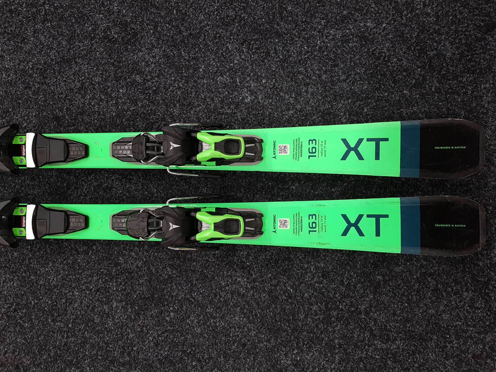 Použité lyže ATOMIC Redster + viazanie Atomic FT 10