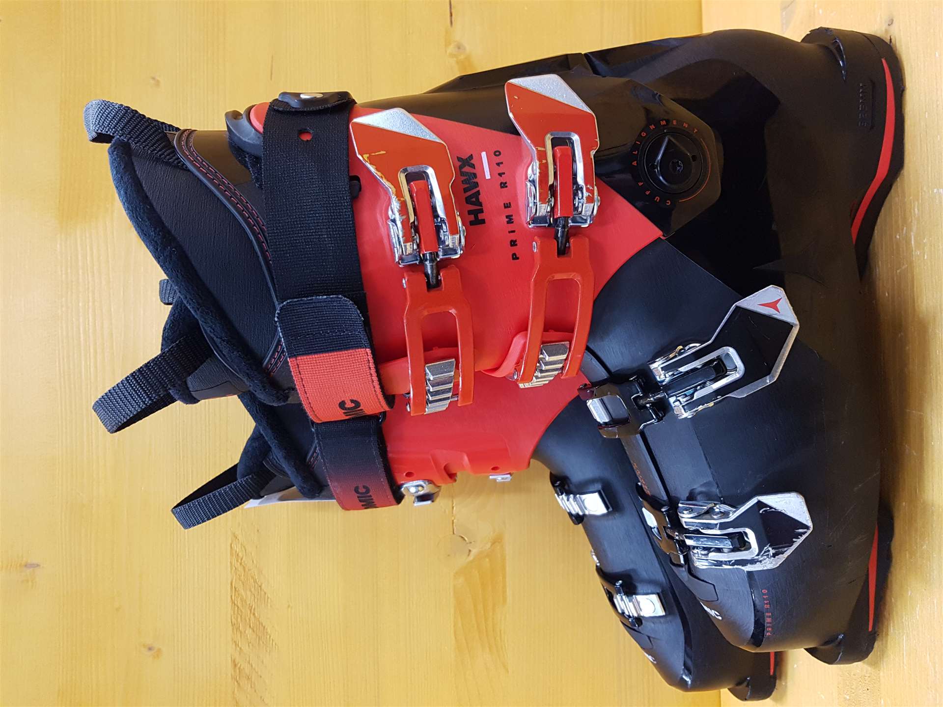 Použité lyžiarky ATOMIC HAWX PRIME R 110
