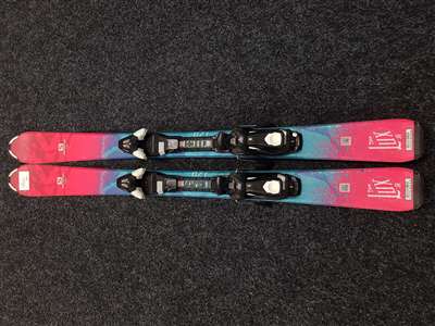 Použité detské lyže SALOMON The Lux Jr + viazanie  Ezytrak 4.5