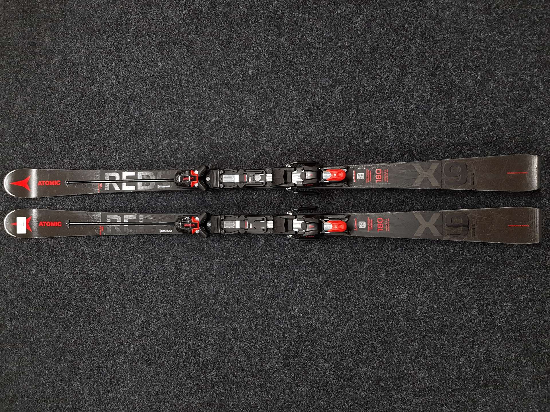 Použité lyže ATOMIC Redster X9 Ti + viazanie Atomic X 12 GW