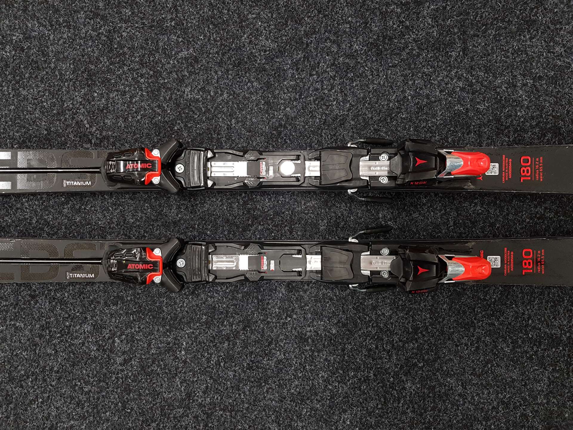 Použité lyže ATOMIC Redster X9 Ti + viazanie Atomic X 12 GW