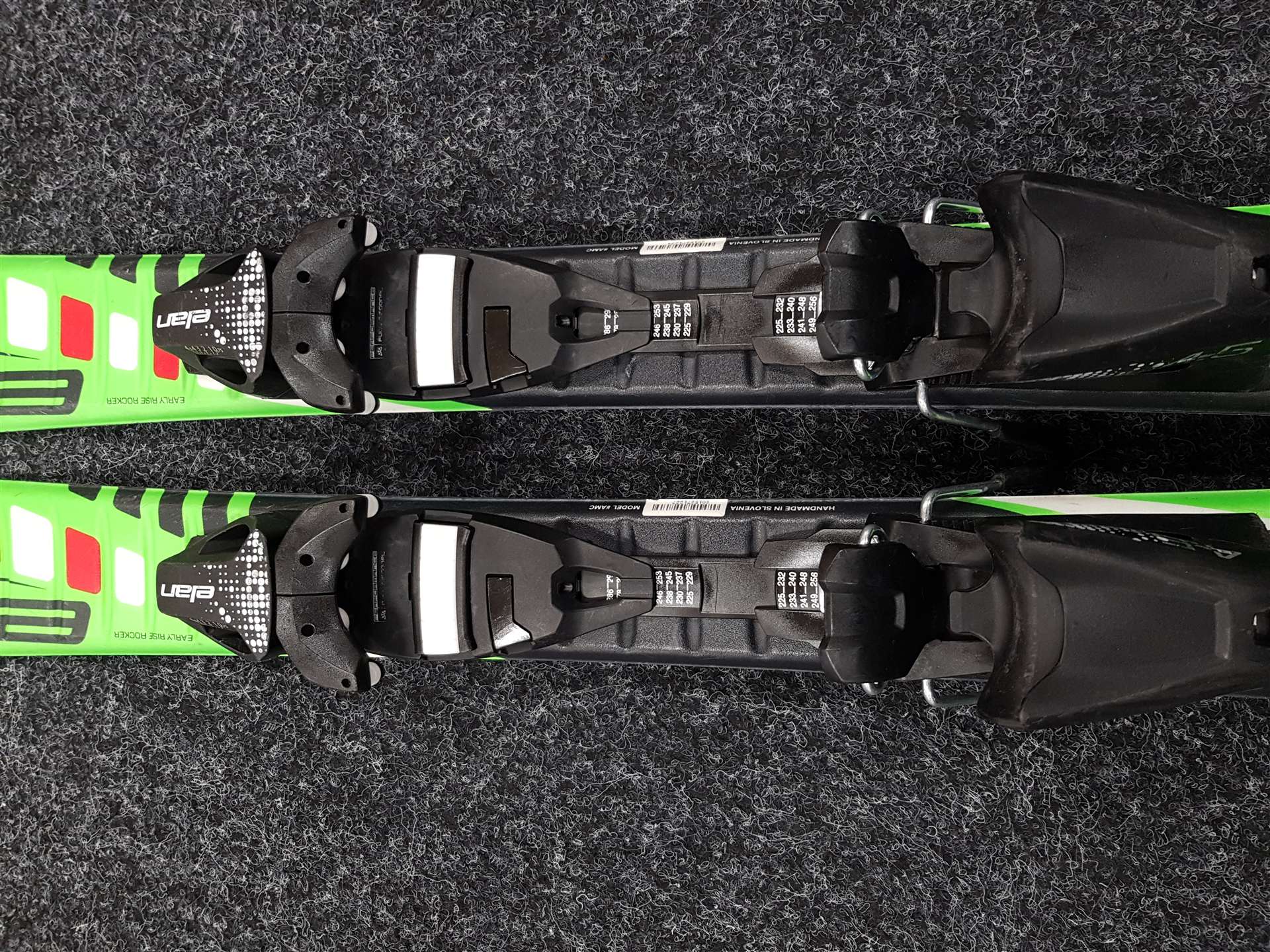 Použité detské lyže ELAN Jett + viazanie Elan EL 4.5