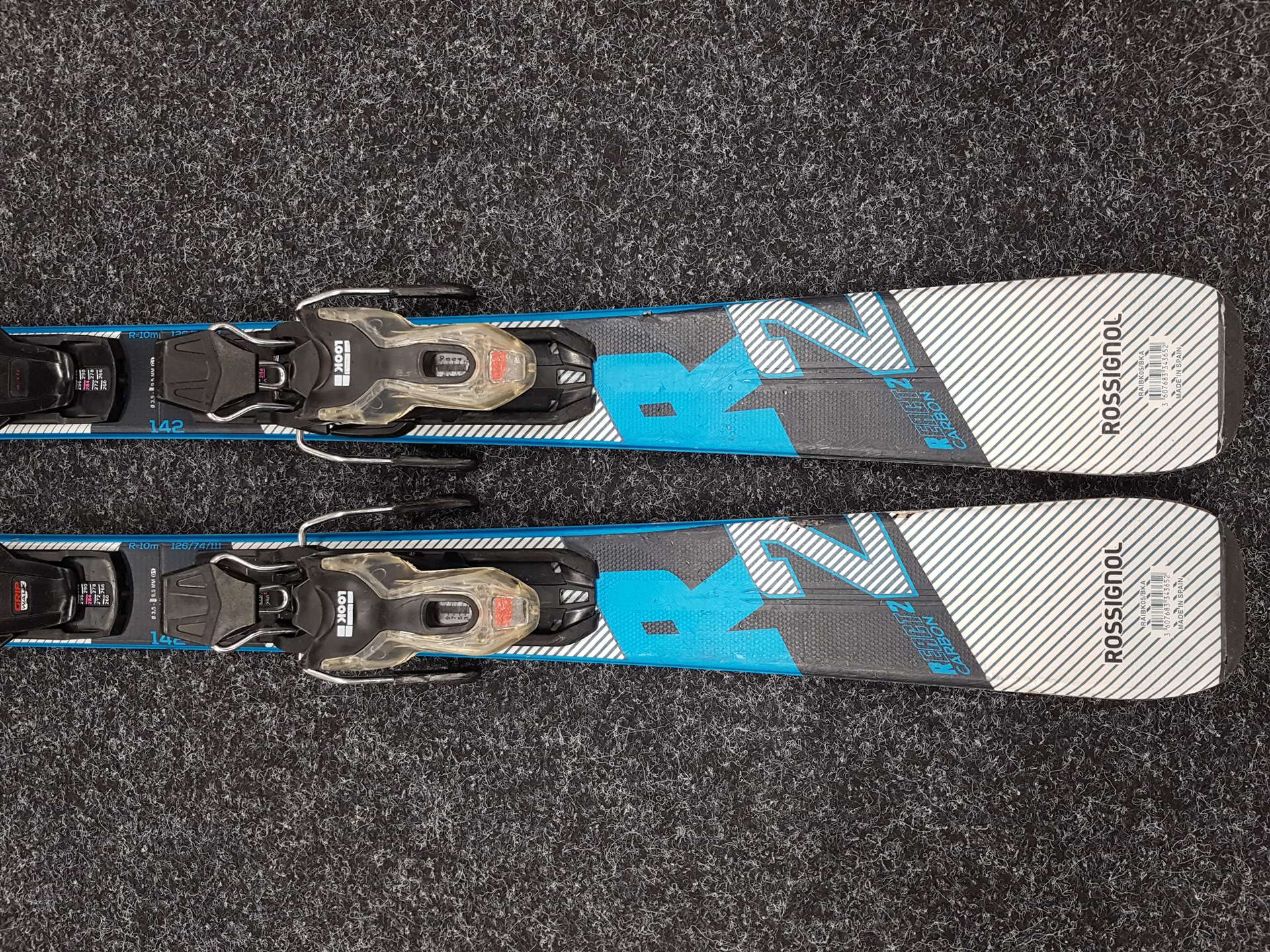 Použité lyže ROSSIGNOL React 2 Carbon + viazanie Look Xpress 10
