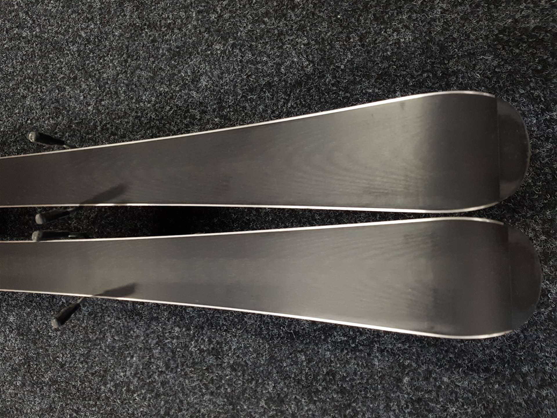 Použité lyže HEAD Shape 3.0 + viazanie Tyrolia 10.0