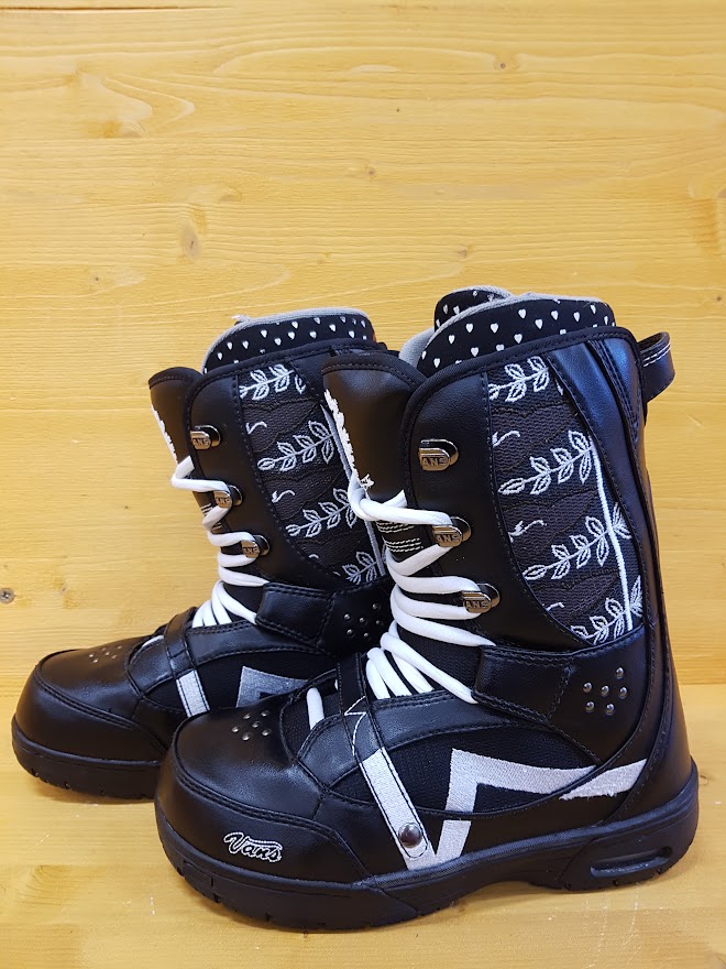 Použité snowboardové boty Vans