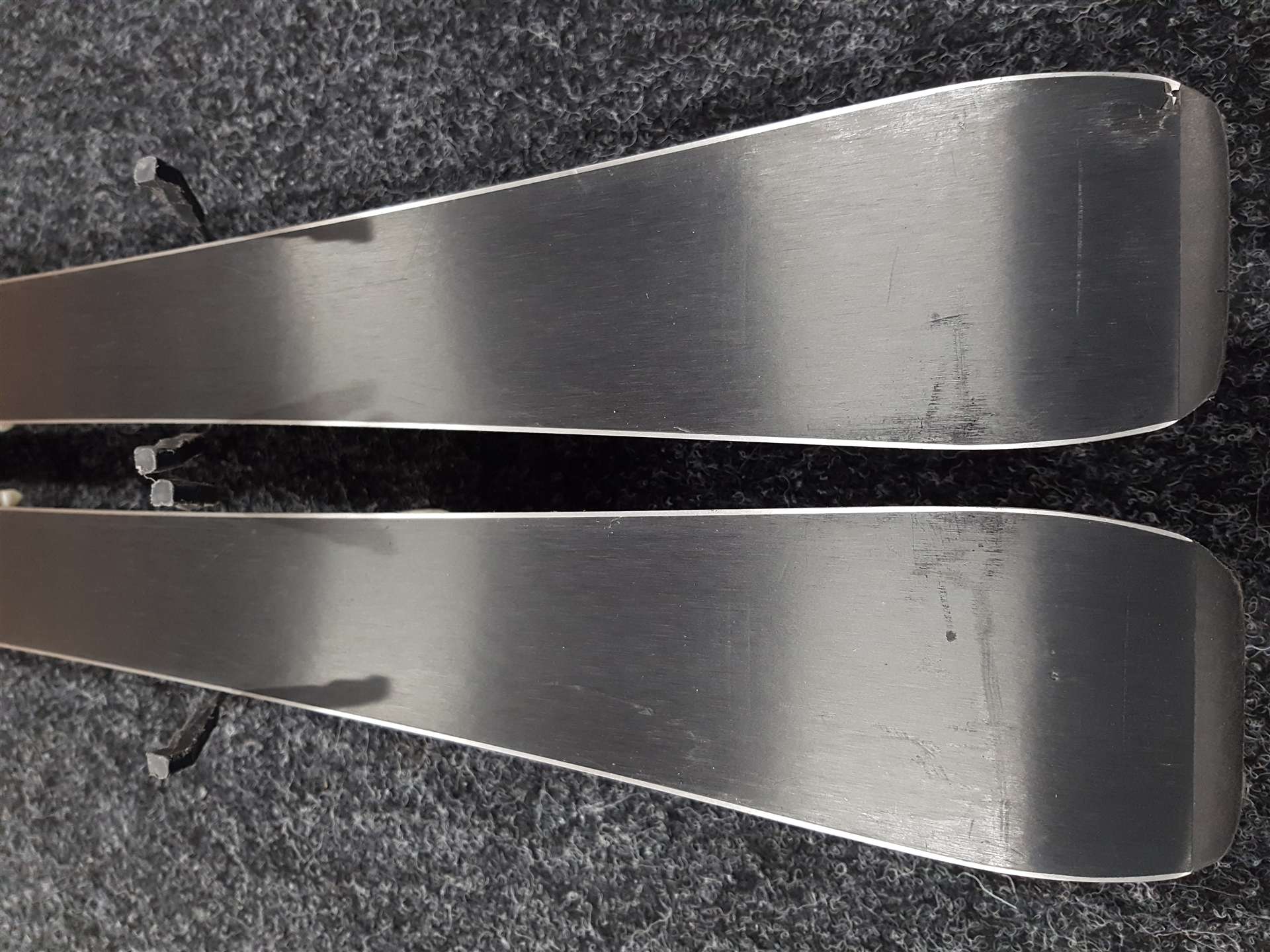 Použité detské lyže ATOMIC Race + viazanie Atomic 4.5