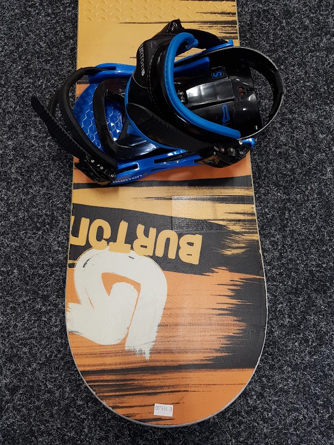 Gebrauchtes Burton LTR Snowboard + Burton Bindung Größe M