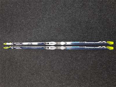 Použité bežecké lyže FISCHER FIBRE CROWN + viazanie NNN Fischer