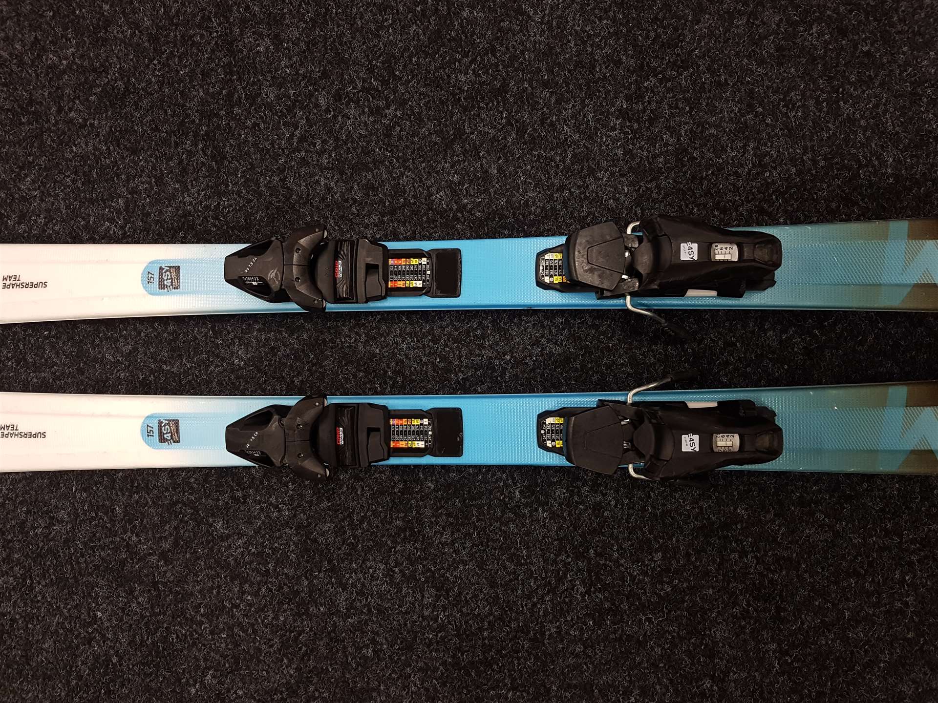 Použité lyže HEAD Super Shape Team  + viazanie Tyrolia JRS 7.5 CA