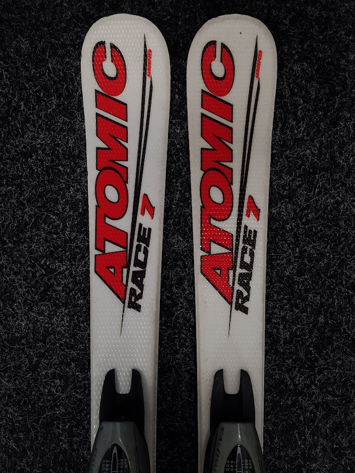 Použité lyže  Atomic Race 7