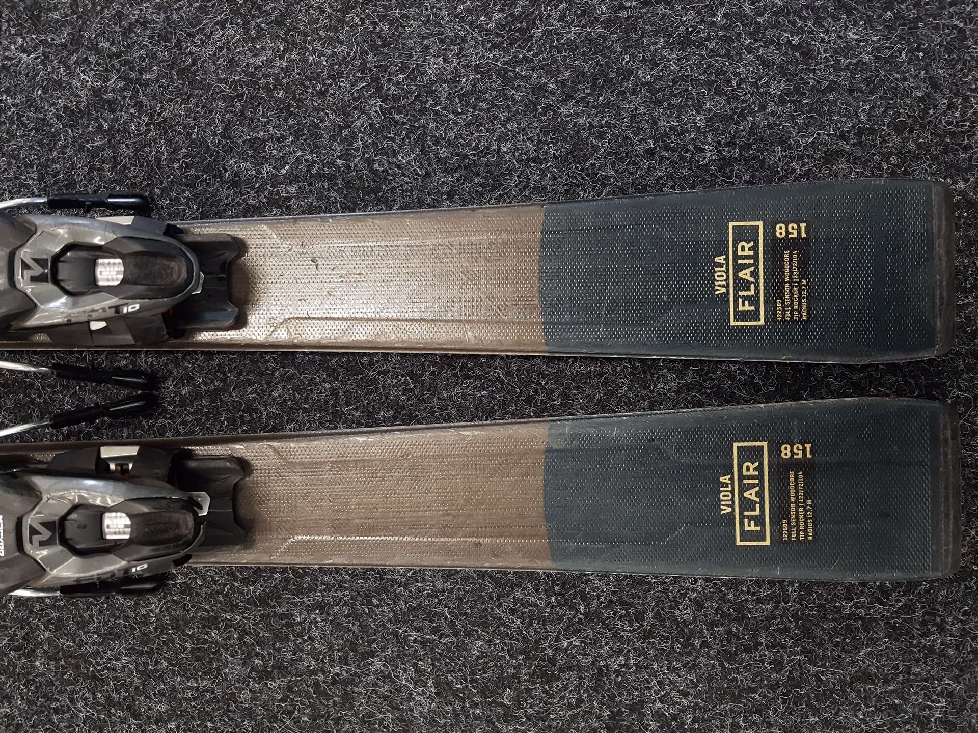 Použité lyže VOLKL VIOLA FLAIR + viazanie Marker FDT 10