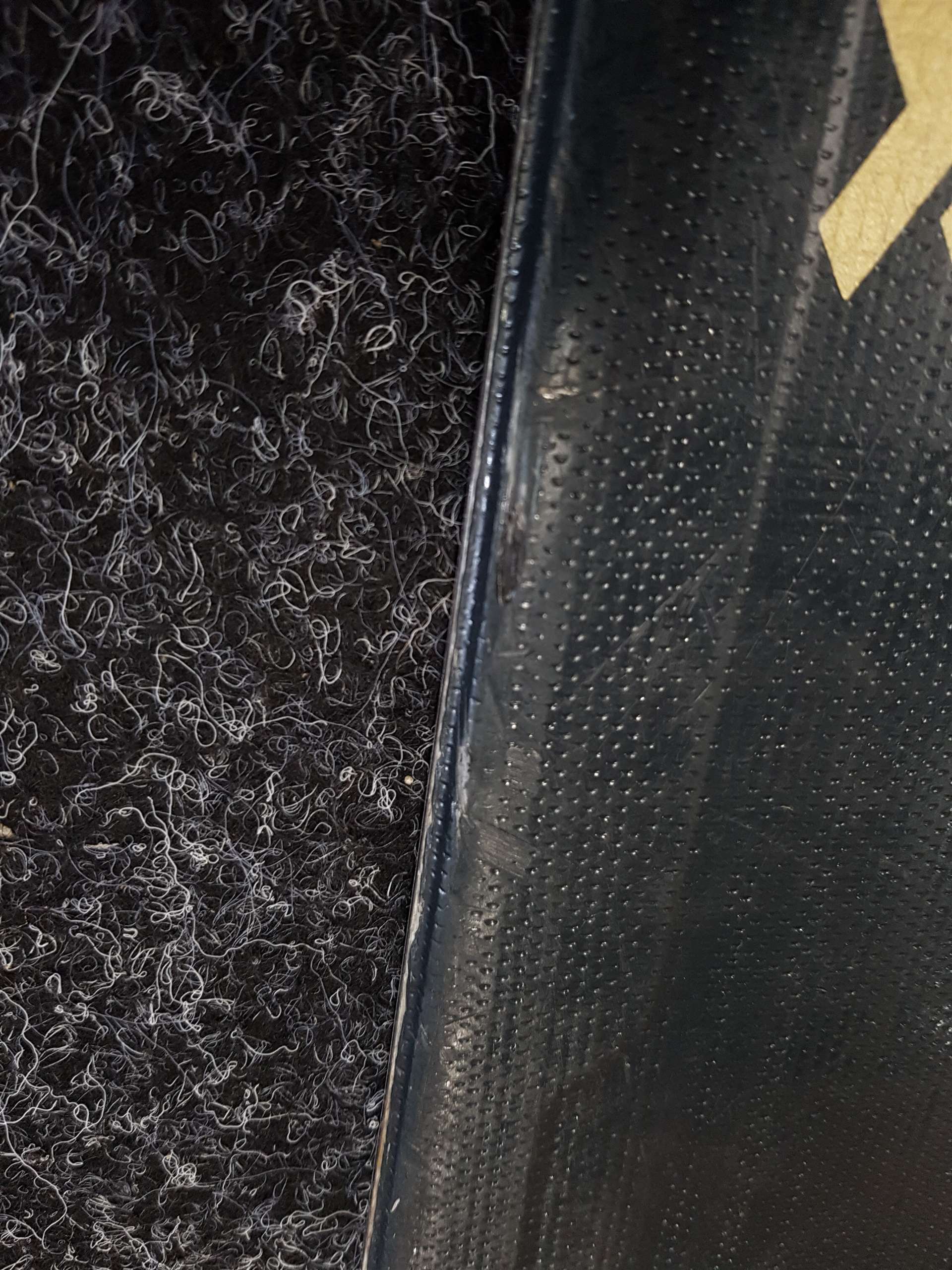 Použité lyže VOLKL VIOLA FLAIR + viazanie Marker FDT 10