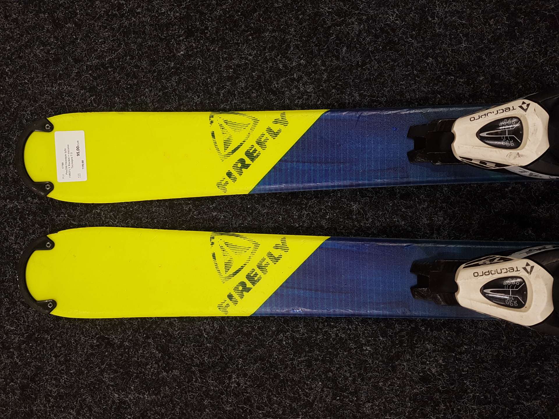 Použité freestyle lyže  FIREFLY Rocket + viazanie Tecnopro 7.5
