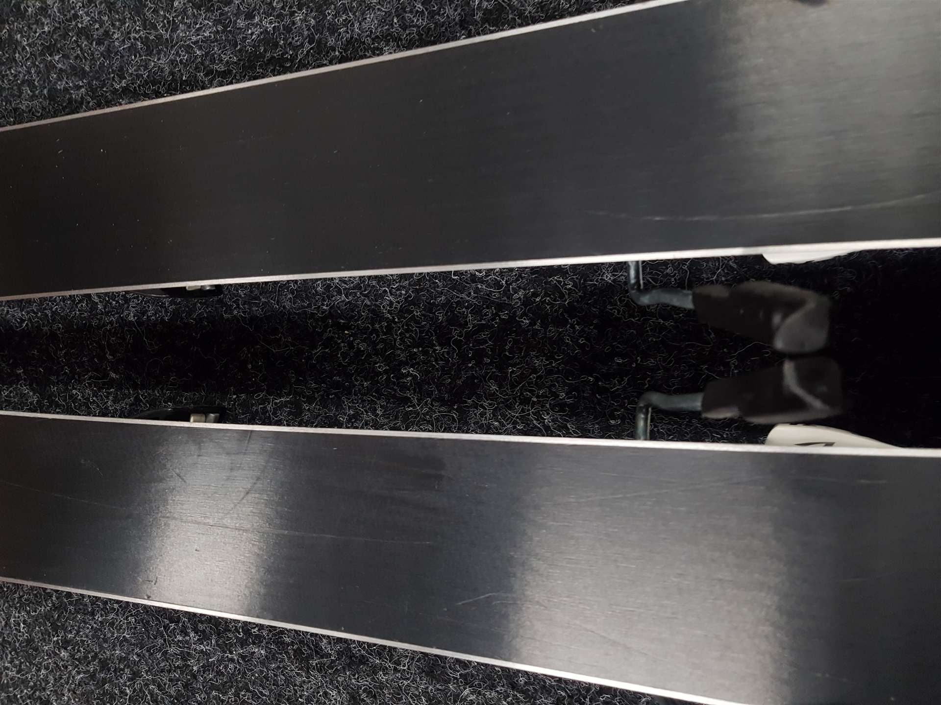 Použité freestyle lyže  FIREFLY Rocket + viazanie Tecnopro 7.5