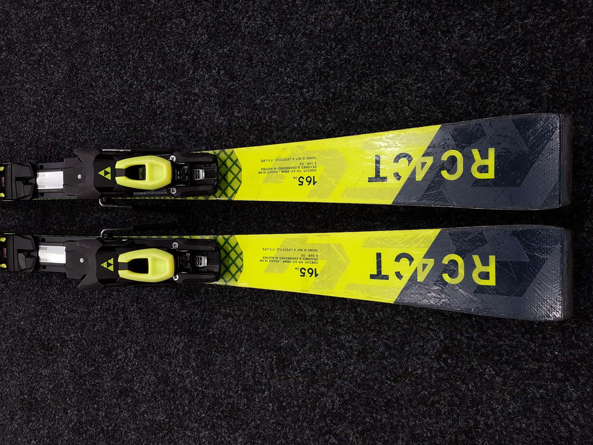 Použité lyže FISCHER RC 4 CT + viazanie Fischer Z13