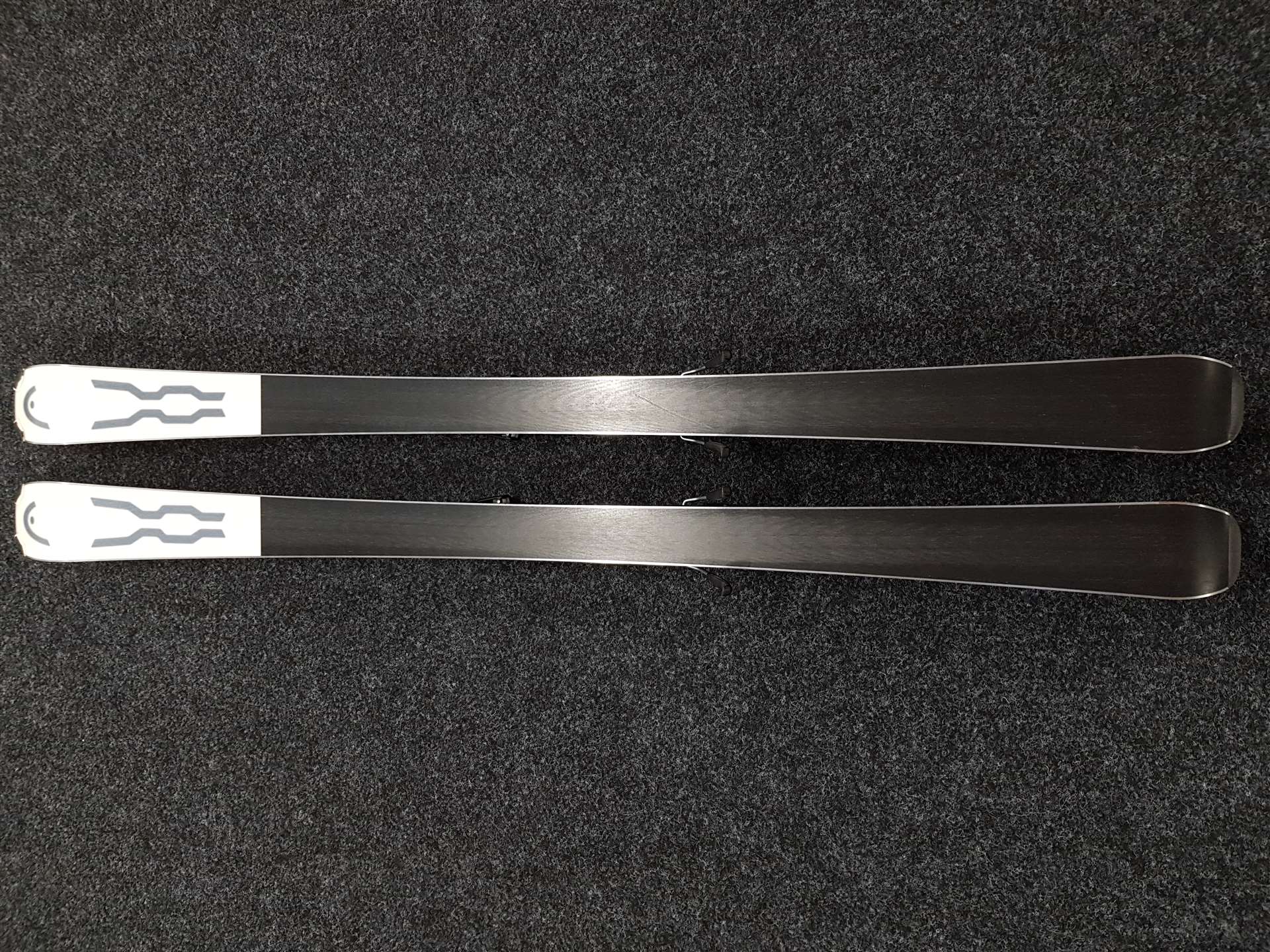 Použité lyže HEAD TT 300 + viazanie Tyrolia Superlight 11